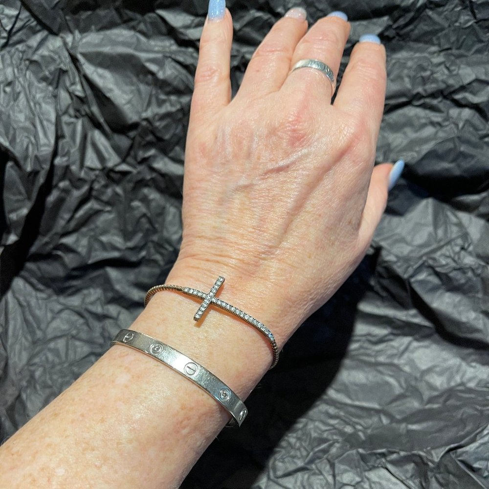 Cubic Zirconia Side Cross  Bracelet